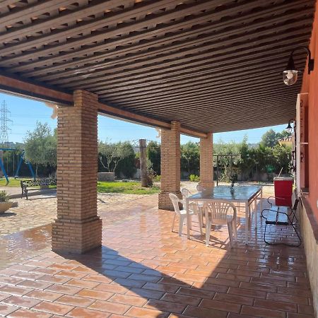 La Estacada Villa Lora del Río Екстериор снимка