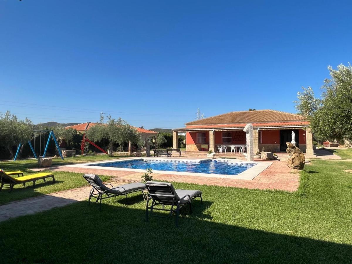 La Estacada Villa Lora del Río Екстериор снимка