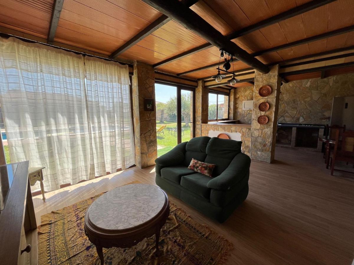 La Estacada Villa Lora del Río Екстериор снимка
